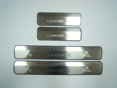 Mitsubishi Lancer (07–/11–) Накладки на дверные пороги с логотипом, нерж.