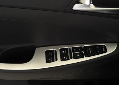 Hyundai Tucson (16–) Накладки на панели управления дверей